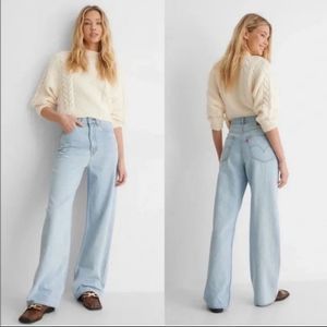 Levi's Premium High Loose Light Wash Jeans Sz 26